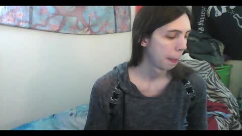 Snapshot of totalfuckingadorable chatting on January 26, 2:45 am Luna online show from January 26, 2:45 am