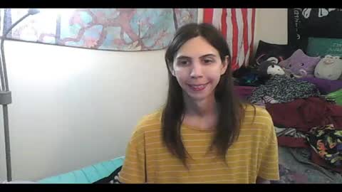 Snapshot of totalfuckingadorable chatting on September 15, 4:17 am Luna online show from September 15, 4:17 am