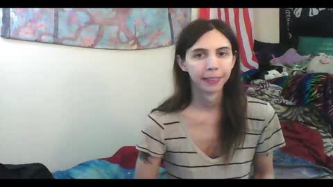 Snapshot of totalfuckingadorable chatting on September 29, 3:28 am Luna online show from September 29, 3:28 am