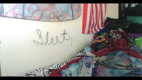 Snapshot of totalfuckingadorable chatting on October 1, 4:24 am Luna online show from October 1, 4:24 am