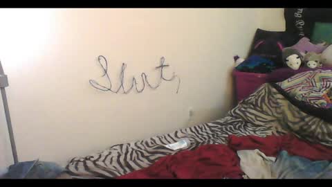 Snapshot of totalfuckingadorable chatting on October 10, 5:08 am Luna online show from October 10, 5:08 am