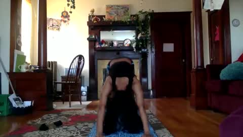 transamoure online show from March 18, 2:49 pm