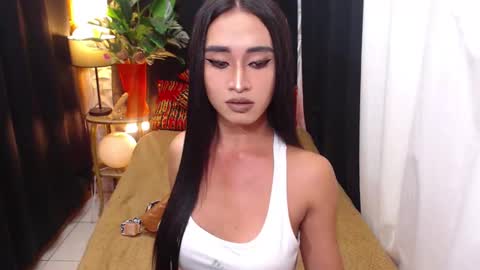 Snapshot of transgoddessrosy chatting on December 14, 10:56 am ROSY TAN BE MY KING DONT FORGET TO FOLLOW AND THUMBS UP ME online show from December 14, 10:56 am