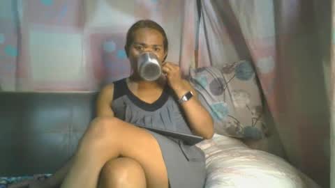 transhottie28 online show from February 5, 9:57 am