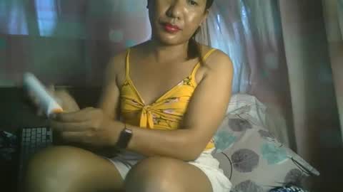 transhottie28 online show from February 11, 8:26 am