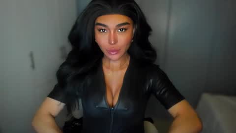 Snapshot of transnextdoor_ chatting on December 26, 4:32 am ALMIGHTY GODDESS VALENTINA online show from December 26, 4:32 am