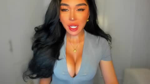 Snapshot of transnextdoor_ chatting on January 22, 8:49 pm ALMIGHTY GODDESS VALENTINA online show from January 22, 8:49 pm