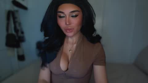Snapshot of transnextdoor_ chatting on February 20, 5:51 pm ALMIGHTY GODDESS VALENTINA online show from February 20, 5:51 pm