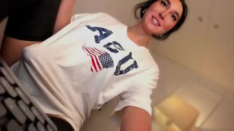 Snapshot of transnextdoor_ chatting on September 20, 9:26 am ALMIGHTY GODDESS VALENTINA online show from September 20, 9:26 am