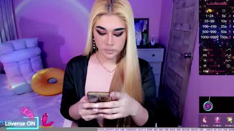 Snapshot of transsalawahan chatting on January 17, 12:52 pm BELLA online show from January 17, 12:52 pm