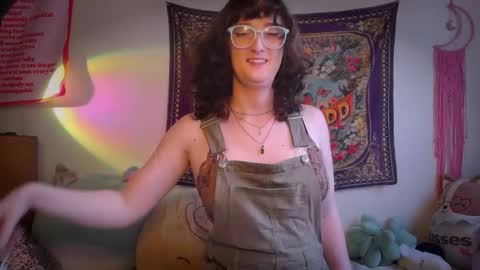 treecups online show from September 9, 9:02 pm