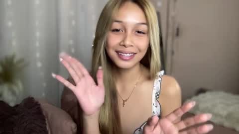 Snapshot of triana_ortega chatting on January 23, 1:45 pm Triana online show from January 23, 1:45 pm