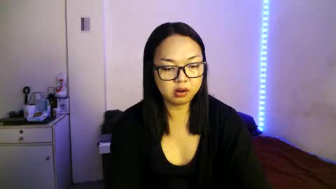 Snapshot of trishakera chatting on February 23, 10:20 pm trisha online show from February 23, 10:20 pm