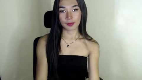 trixieliciouss online show from October 12, 10:40 am