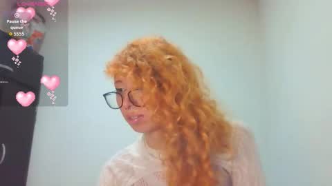 Trixy Rose online show from October 18, 11:08 pm