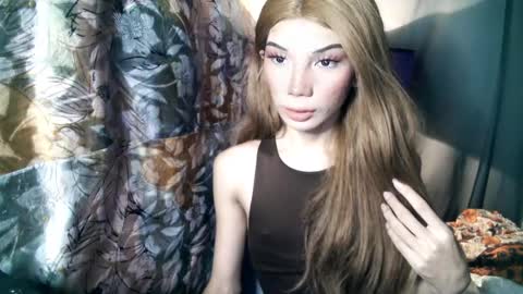 Snapshot of ts_athisa chatting on March 2, 5:33 am ts_athisa online show from March 2, 5:33 am