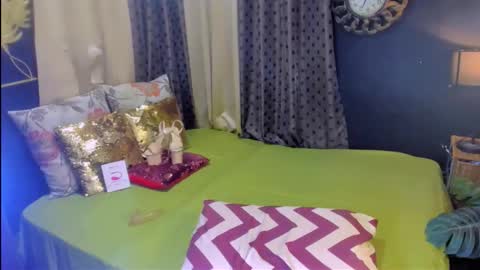 Snapshot of ts_barbiecurly69 chatting on September 10, 1:54 pm Curlee Lopez online show from September 10, 1:54 pm