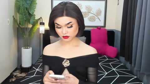 Snapshot of ts_elijah chatting on February 2, 4:15 am Saskia online show from February 2, 4:15 am