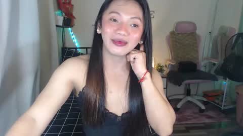 Snapshot of ts_jadexxx chatting on February 25, 11:33 pm Jade online show from February 25, 11:33 pm