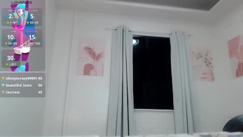 kenzie online show from October 15, 8:20 pm