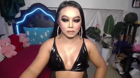 Snapshot of tsamandaxxx chatting on January 5, 1:04 pm tsamandaxxx online show from January 5, 1:04 pm