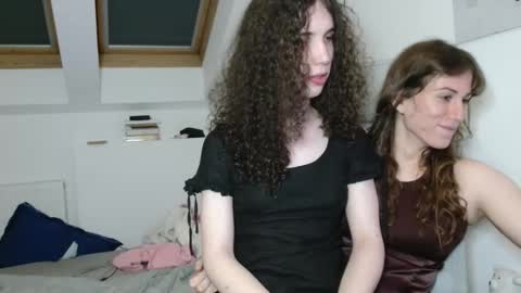 TSBubbles online show from October 7, 8:10 pm