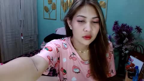Snapshot of tsempress chatting on March 10, 12:28 pm SHENA online show from March 10, 12:28 pm
