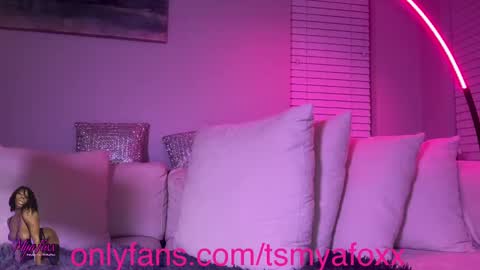 Snapshot of tsfoxx chatting on March 8, 6:54 am tsfoxx online show from March 8, 6:54 am