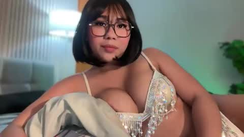 Snapshot of tsgirlcutie chatting on September 25, 9:49 am Valeria online show from September 25, 9:49 am