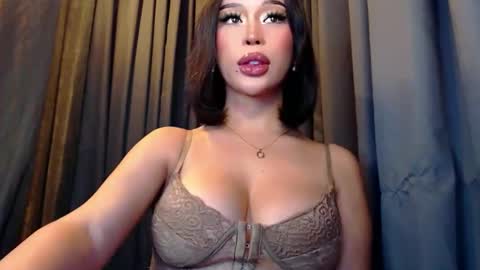 Snapshot of tsgoddessrie chatting on September 24, 1:39 pm TAM THE GODDESS online show from September 24, 1:39 pm