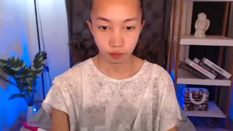 tskitty_girl online show from October 22, 5:20 am