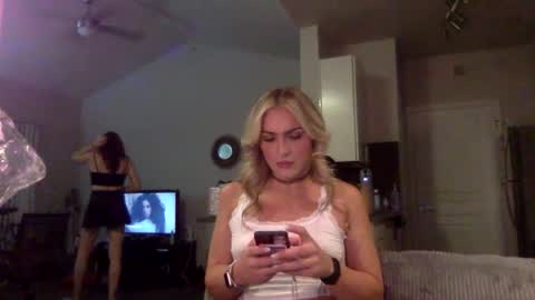 Snapshot of tsprinces chatting on October 2, 1:39 am tsprinces online show from October 2, 1:39 am