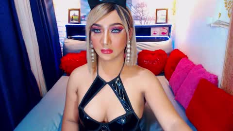 Snapshot of tsqueenporsha chatting on February 13, 3:01 am Goddess Porsha online show from February 13, 3:01 am