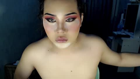 Snapshot of tsscarlett_xx chatting on February 23, 5:50 pm jayvie online show from February 23, 5:50 pm