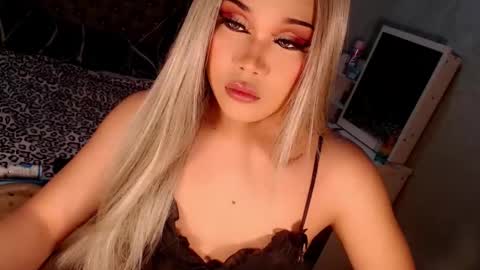 Snapshot of tsscarlett_xx chatting on October 11, 7:11 am jayvie online show from October 11, 7:11 am