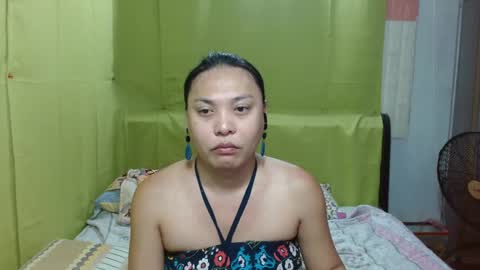 Snapshot of tssimplycutiets chatting on October 6, 10:37 am Kirei online show from October 6, 10:37 am