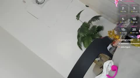 JOIN TO MY FANCLUB I WILL GIVE SOME VIDEOS AND PIC online show from October 20, 12:41 pm