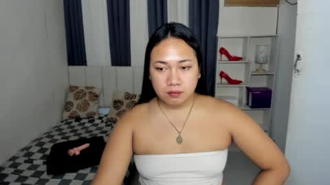 Karen Oquio online show from January 6, 5:00 am