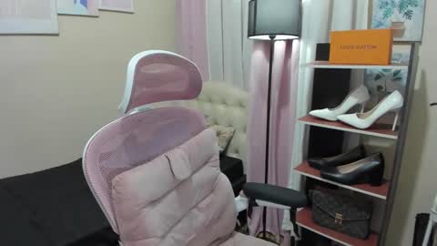 Snapshot of tsuncutmargauxx chatting on October 6, 11:21 am tsuncutmargauxx online show from October 6, 11:21 am