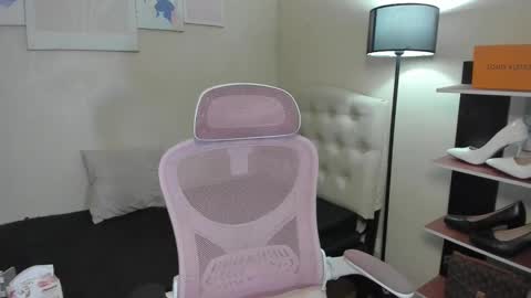 tsuncutmargauxx online show from October 16, 8:14 am