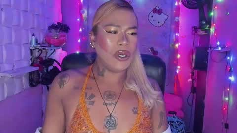 Snapshot of tsviolett chatting on January 8, 5:59 pm BellaRoxanna online show from January 8, 5:59 pm