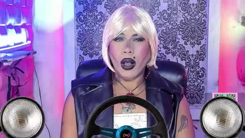 BellaRoxanna online show from October 27, 7:00 pm