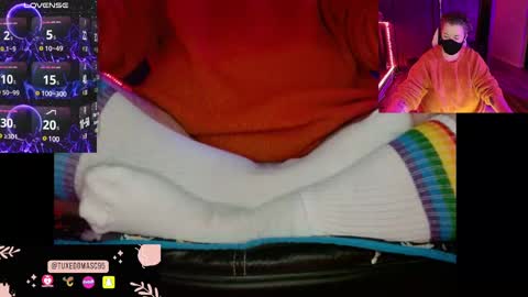 Snapshot of tuxedomasc95 chatting on January 1, 10:35 pm Alfie online show from January 1, 10:35 pm