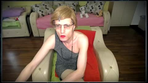 Clementine online show from March 11, 8:09 am