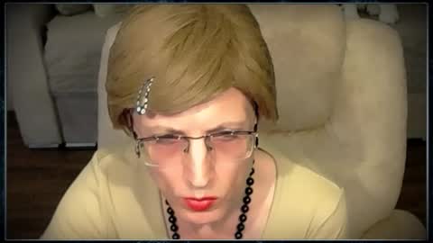 Clementine online show from September 16, 12:42 pm