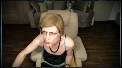 Clementine online show from November 30, 2:41 pm