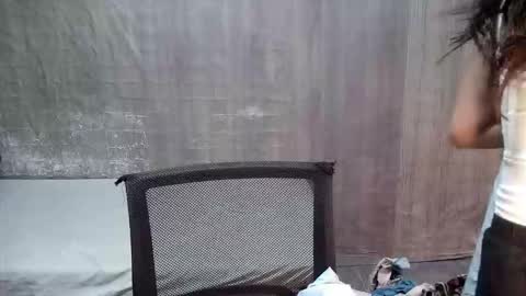 tyradine3 online show from November 10, 7:42 am