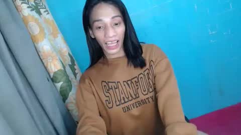 Snapshot of uncut_queen chatting on September 19, 7:14 am LOVELY JANE online show from September 19, 7:14 am