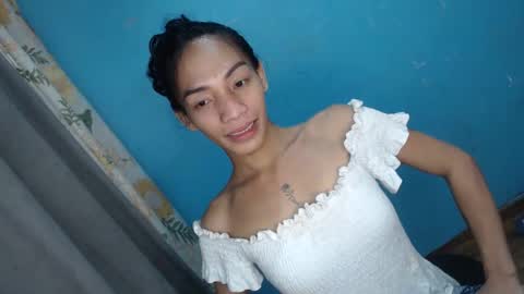 Snapshot of uncut_queen chatting on October 11, 11:56 am LOVELY JANE online show from October 11, 11:56 am