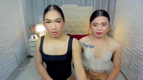 Snapshot of unforgetableasiancock chatting on January 15, 1:52 pm unforgetableasiancock online show from January 15, 1:52 pm